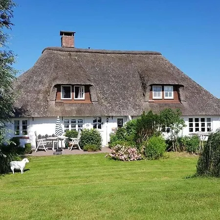 Haushaelfte-a-heini-id-431 Holiday home *