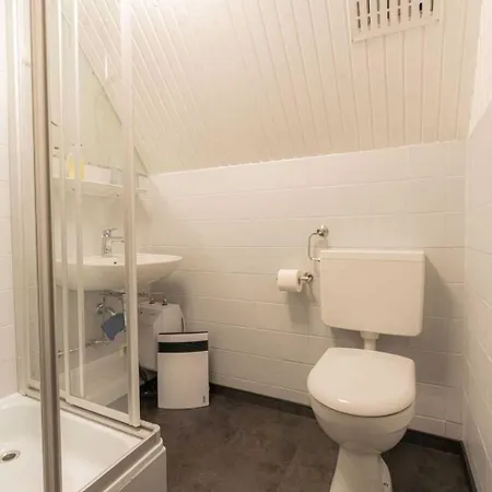 Haushaelfte A Heini Id 431 別荘