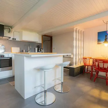 Haushaelfte A Heini Id 431 別荘 *